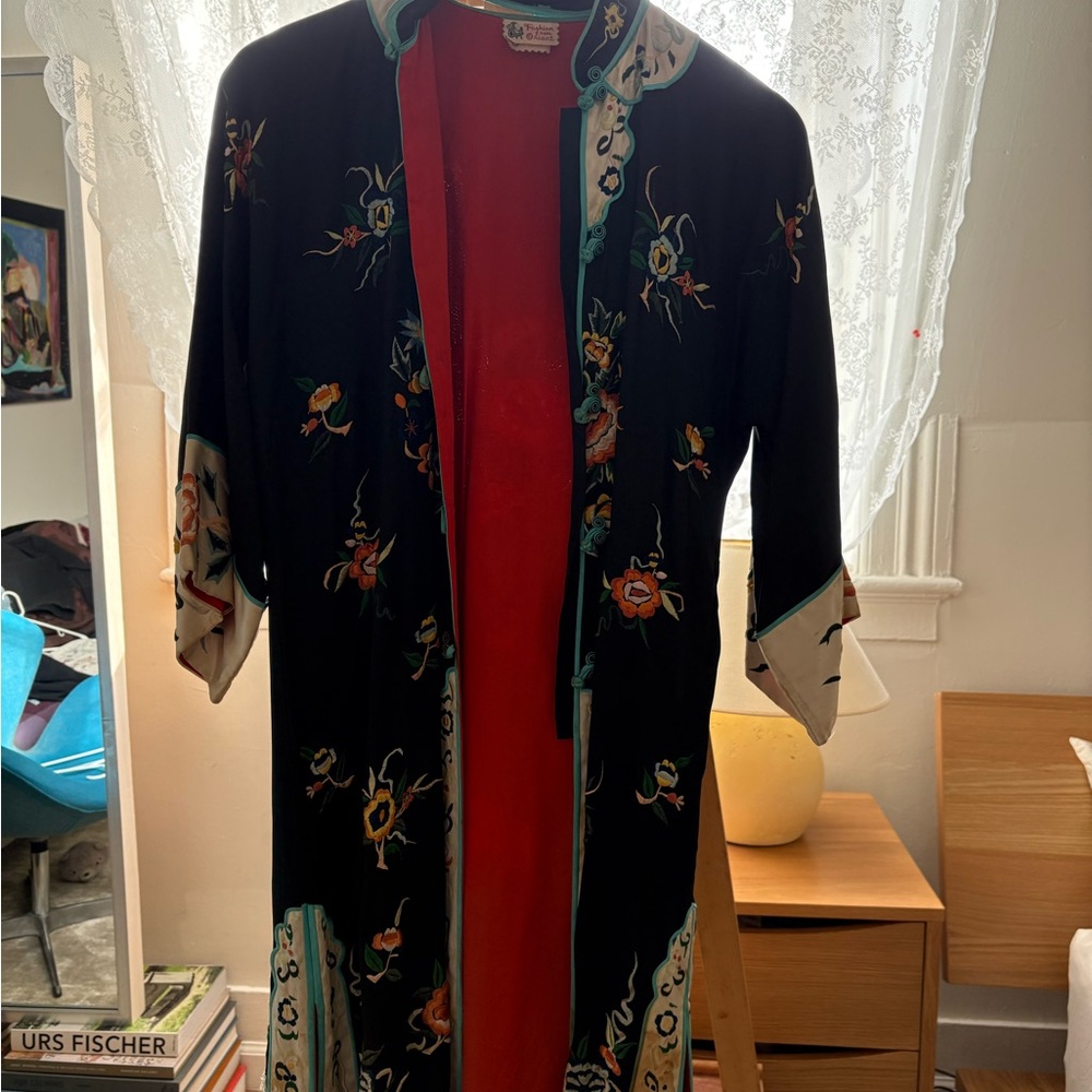 Floral Embroidered Black Robe
